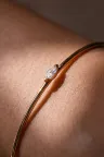 Bracelet jonc or jaune serti diamant marquise Hana Bracelet jonc or jaune serti diamant marquise Hana