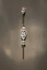 Boucles pendantes or blanc serties diamants poire Ibtissame Boucles pendantes or blanc serties diamants poire Ibtissame