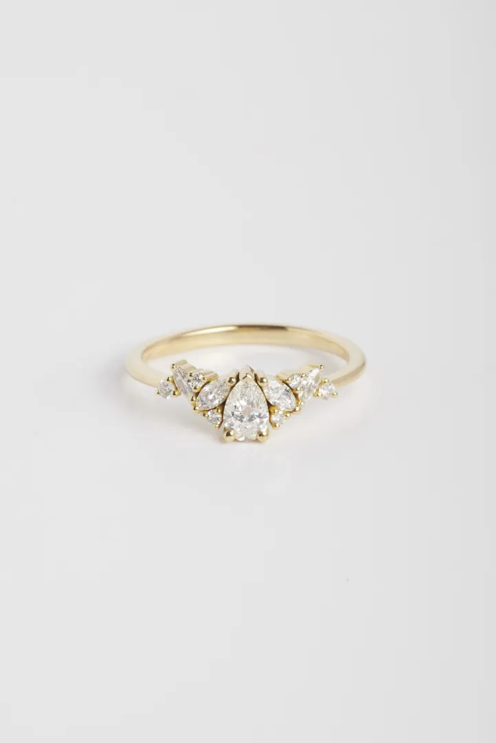 Ring Lancelot S in yellow gold Ring Lancelot S in yellow gold