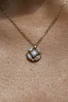 Collier chaîne or jaune avec pendentif serti diamant rond Rina Collier chaîne or jaune avec pendentif serti diamant rond Rina