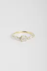 Bague de Fiançailles Sertie Anneau fin or jaune 18 carats Brillant Diamant naturel taille Ovale monture Solitaire épaulé Bague de Fiançailles Sertie Anneau fin or jaune 18 carats Brillant Diamant naturel taille Ovale monture Solitaire épaulé