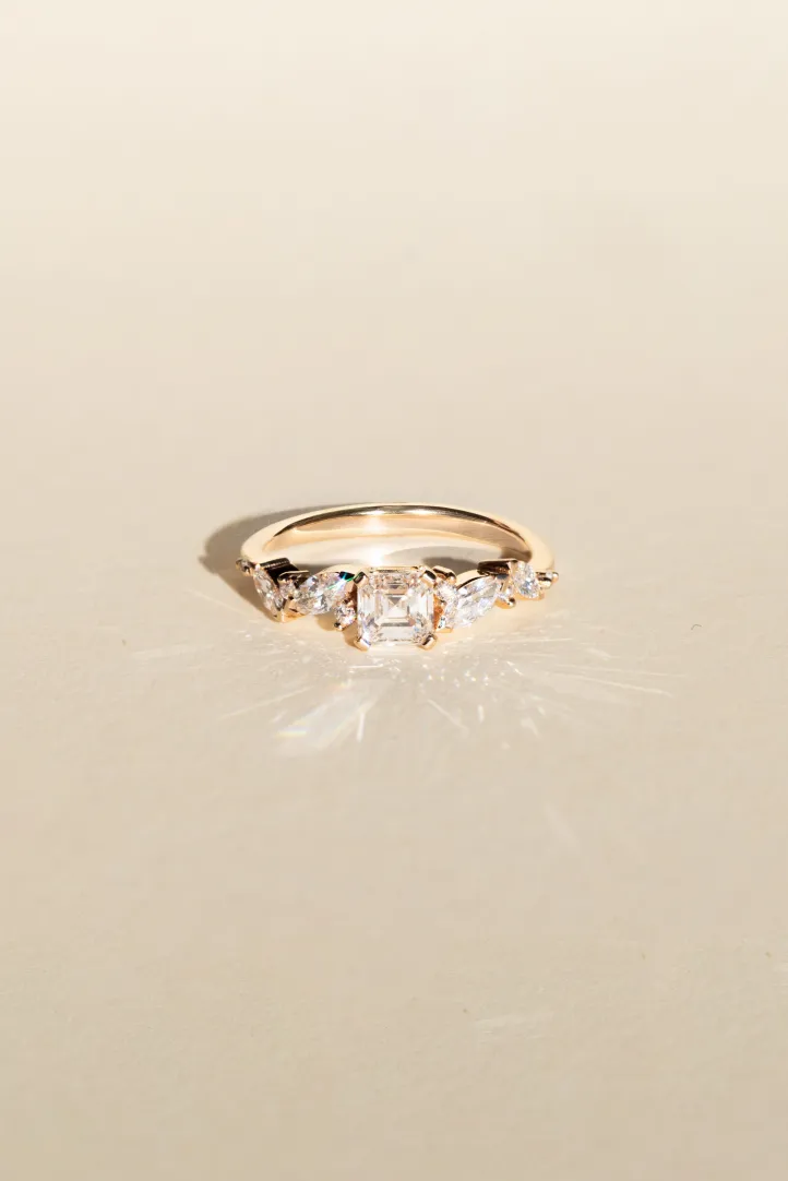 Leïla Buecher – Rania Asscher Ring in Rose Gold.