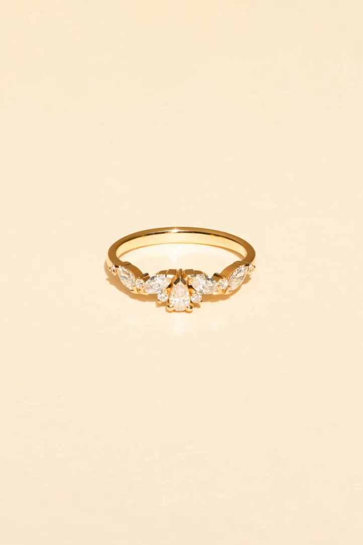 Leïla Buecher – Rania Poire Ring in Rose Gold.